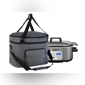 Like new Insulated Travel/Storage Bag with Straps for Slow Cookers